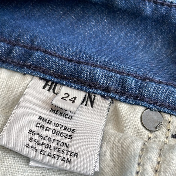 HUDSON original jeans. Excellent conditions size 24. I’m at 25- fit me snuggled - Picture 2 of 9